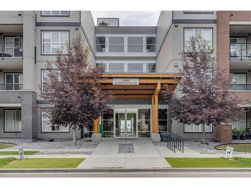 1414-95 Burma Star Road Sw, Calgary, AB - Outdoor With Facade