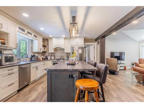 1316 Hwy 622, Rural Leduc County, AB - Indoor Photo Showing Kitchen