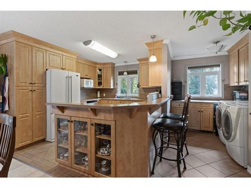 4712 47 Street, Camrose, AB - Indoor Photo Showing Laundry Room