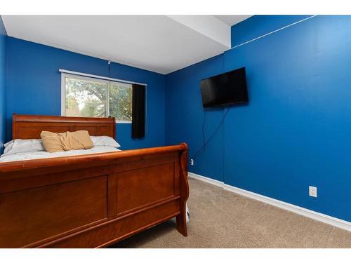 4712 47 Street, Camrose, AB - Indoor Photo Showing Bedroom