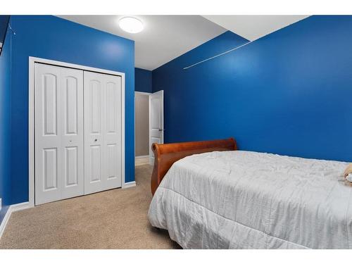 4712 47 Street, Camrose, AB - Indoor Photo Showing Bedroom