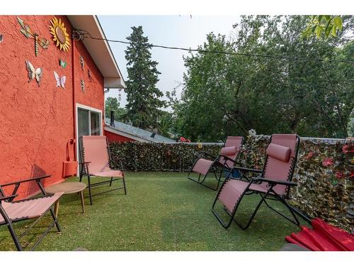 4712 47 Street, Camrose, AB - Outdoor