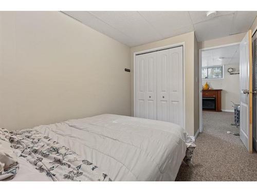 4712 47 Street, Camrose, AB - Indoor Photo Showing Bedroom