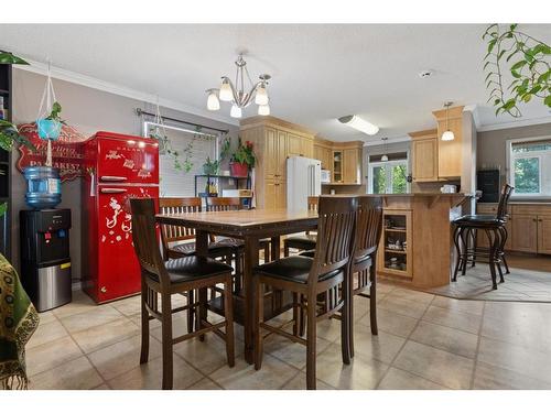 4712 47 Street, Camrose, AB - Indoor Photo Showing Dining Room