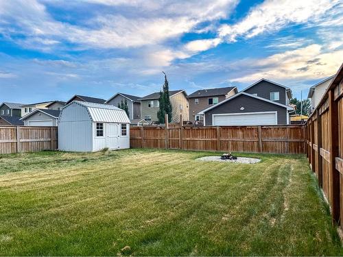 5 Bishop Circle, Carstairs, AB - Outdoor