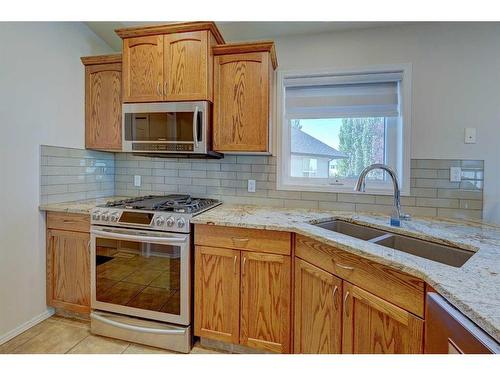 226-200 Ramage Close, Red Deer, AB - Indoor Photo Showing Kitchen With Double Sink