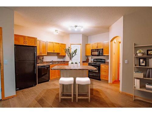 1414-31 Jamieson Avenue, Red Deer, AB - Indoor Photo Showing Kitchen