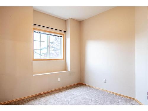 1414-31 Jamieson Avenue, Red Deer, AB - Indoor Photo Showing Other Room