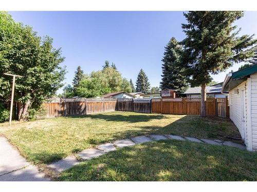 17 Malcolm Crescent, Red Deer, AB - Outdoor With Backyard