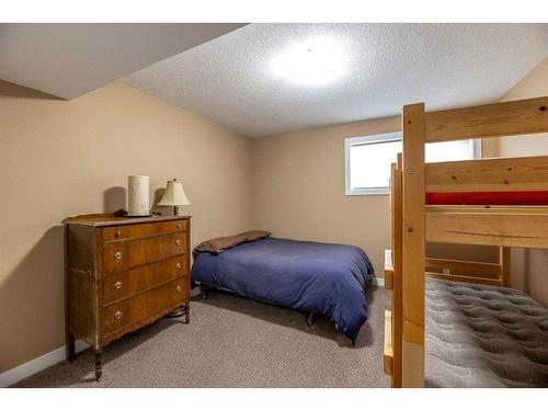 163 Jarvis Bay Drive, Jarvis Bay, AB - Indoor Photo Showing Bedroom