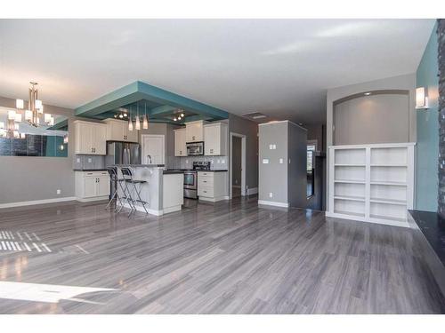 360 Kingston Drive, Red Deer, AB - Indoor Photo Showing Kitchen