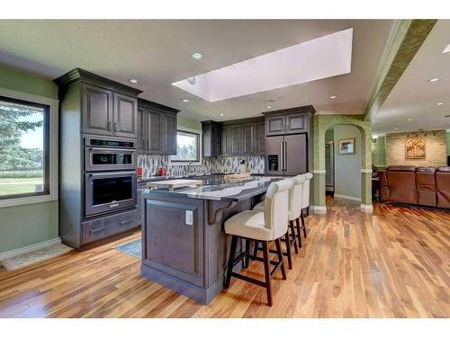 39070 Range Road 281, Rural Red Deer County, AB - Indoor Photo Showing Kitchen