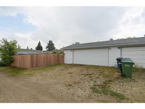 38 Wishart Street, Red Deer, AB - Outdoor