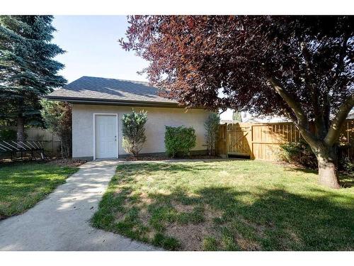 28 Duval Close, Red Deer, AB - Outdoor