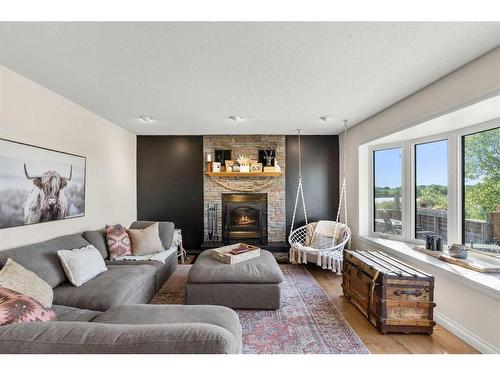 46117 Hwy 854, Rural Camrose County, AB - Indoor Photo Showing Living Room With Fireplace