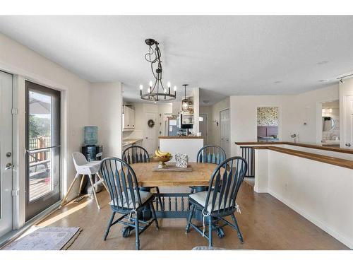 46117 Hwy 854, Rural Camrose County, AB - Indoor Photo Showing Dining Room