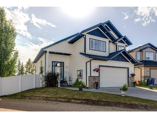 148 Iverson Close, Red Deer, AB - Outdoor