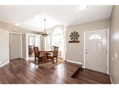 14-27501 Township Road 374, Rural Red Deer County, AB - Indoor Photo Showing Dining Room