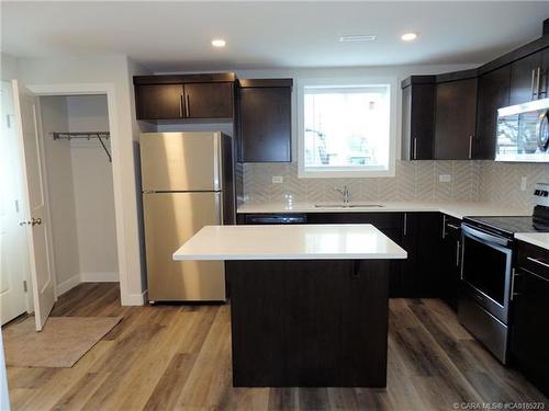 3720 47 Street, Red Deer, AB - Indoor Photo Showing Kitchen With Upgraded Kitchen