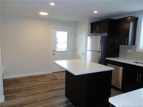 3720 47 Street, Red Deer, AB - Indoor Photo Showing Kitchen