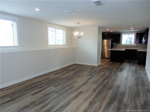 3720 47 Street, Red Deer, AB - Indoor Photo Showing Kitchen