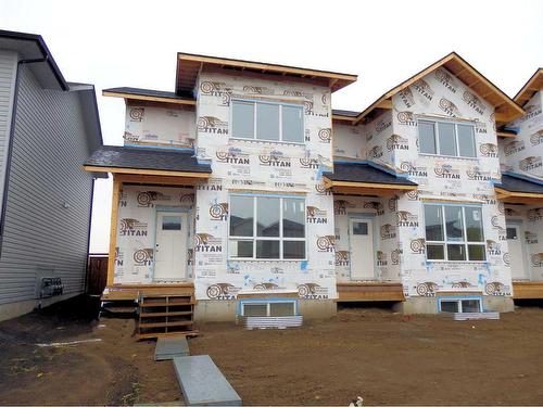 26 Lake Street, Rural Red Deer County, AB - Outdoor