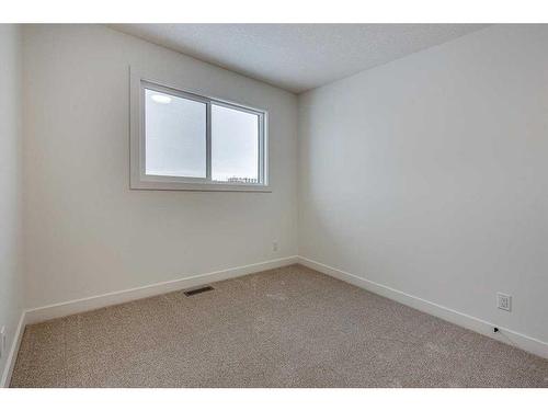 26 Lake Street, Rural Red Deer County, AB - Indoor Photo Showing Other Room