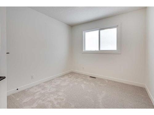 26 Lake Street, Rural Red Deer County, AB - Indoor Photo Showing Other Room