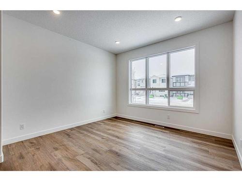 26 Lake Street, Rural Red Deer County, AB - Indoor Photo Showing Other Room