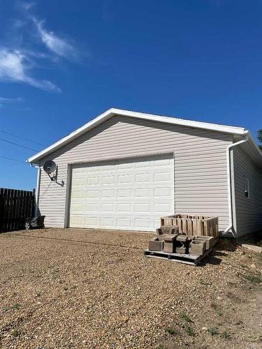 4626 Victoria Avenue, Coronation, AB - Outdoor With Exterior