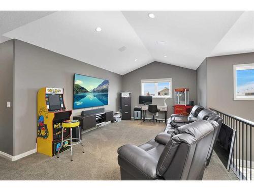 137 Sutherland Close, Red Deer, AB - Indoor Photo Showing Living Room