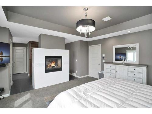 137 Sutherland Close, Red Deer, AB - Indoor Photo Showing Bedroom