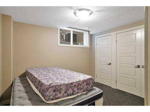 137 Sutherland Close, Red Deer, AB - Indoor Photo Showing Bedroom