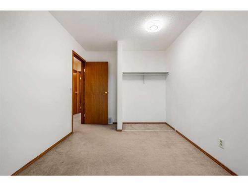 156 Millrise Close Sw, Calgary, AB - Indoor Photo Showing Other Room