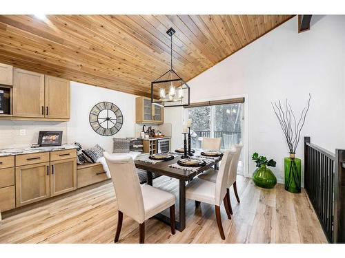 38277 Range Road 264, Rural Red Deer County, AB - Indoor Photo Showing Dining Room