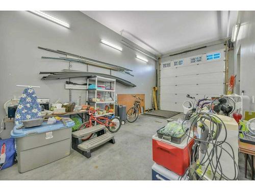 27 Parkland Crescent, Parkland Beach, AB - Indoor Photo Showing Garage