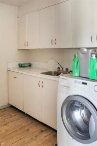 4840 48 Street, Hardisty, AB - Indoor Photo Showing Laundry Room