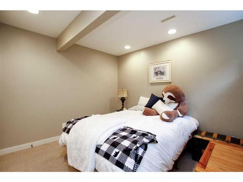 20 Connaught Crescent, Red Deer, AB - Indoor Photo Showing Bedroom