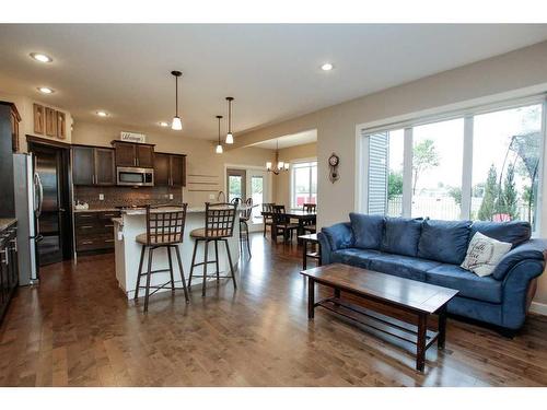 20 Connaught Crescent, Red Deer, AB - Indoor Photo Showing Living Room