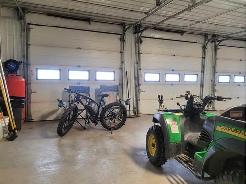 4528 Township Road 482, Rural Brazeau County, AB - Indoor Photo Showing Garage