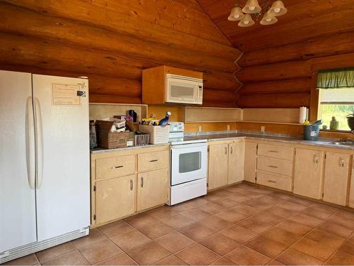 281079 Township Road 480, Rural Wetaskiwin No. 10, County Of, AB - Indoor Photo Showing Kitchen