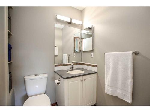 12D-32 Daines Avenue, Red Deer, AB - Indoor Photo Showing Bathroom