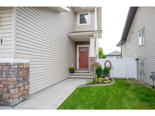 311 Webster Drive, Red Deer, AB - Outdoor