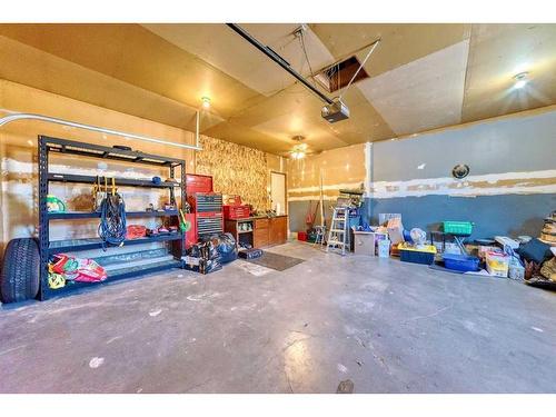 41 Edge Close, Red Deer, AB - Indoor Photo Showing Garage