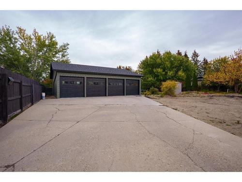 7103 42 Avenue, Camrose, AB 