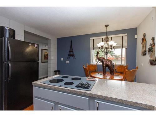 A-3737 50 Street, Red Deer, AB - Indoor Photo Showing Kitchen