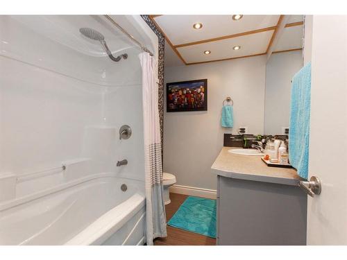 A-3737 50 Street, Red Deer, AB - Indoor Photo Showing Bathroom