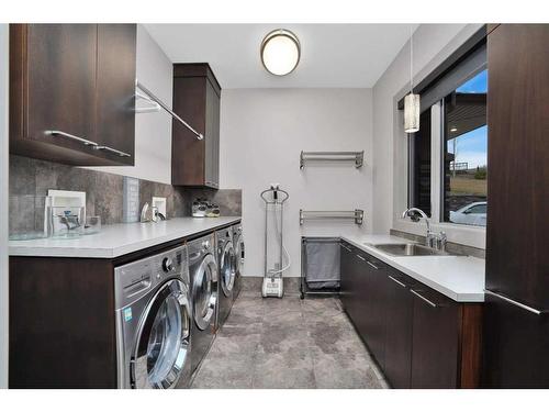 120-38254 Range Road 265, Rural Red Deer County, AB - Indoor Photo Showing Laundry Room