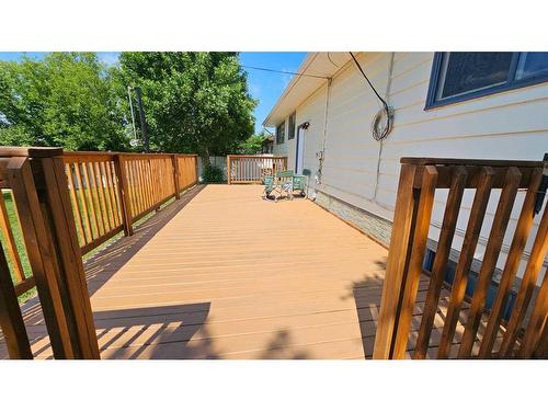 5114 Windsor Avenue, Coronation, AB - Outdoor With Deck Patio Veranda With Exterior