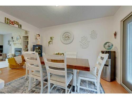 49 Chappel Drive, Red Deer, AB - Indoor Photo Showing Dining Room